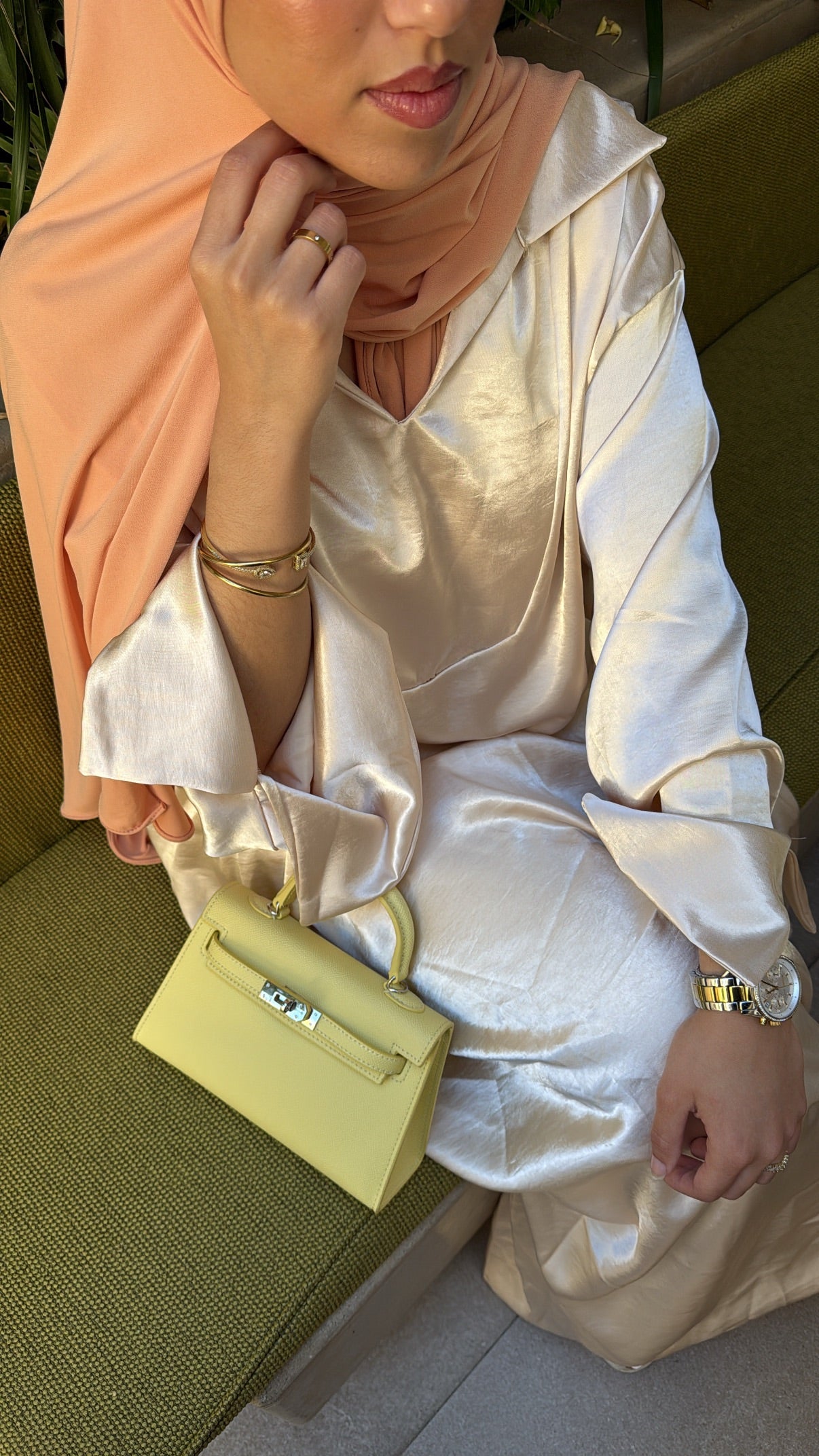 Abaya satinée crème