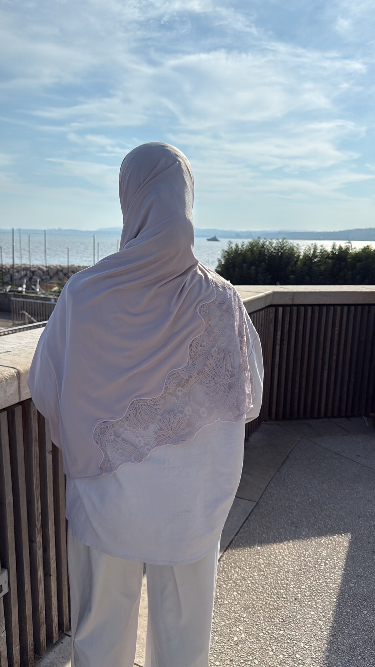 Hijab dentelle rose clair