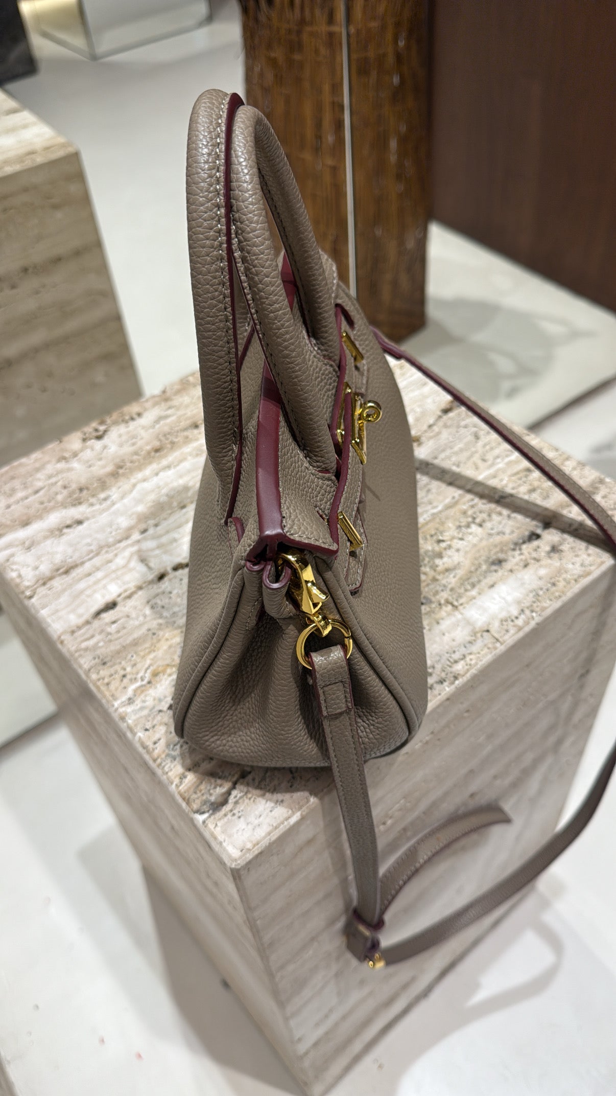 Sac MANAL nude