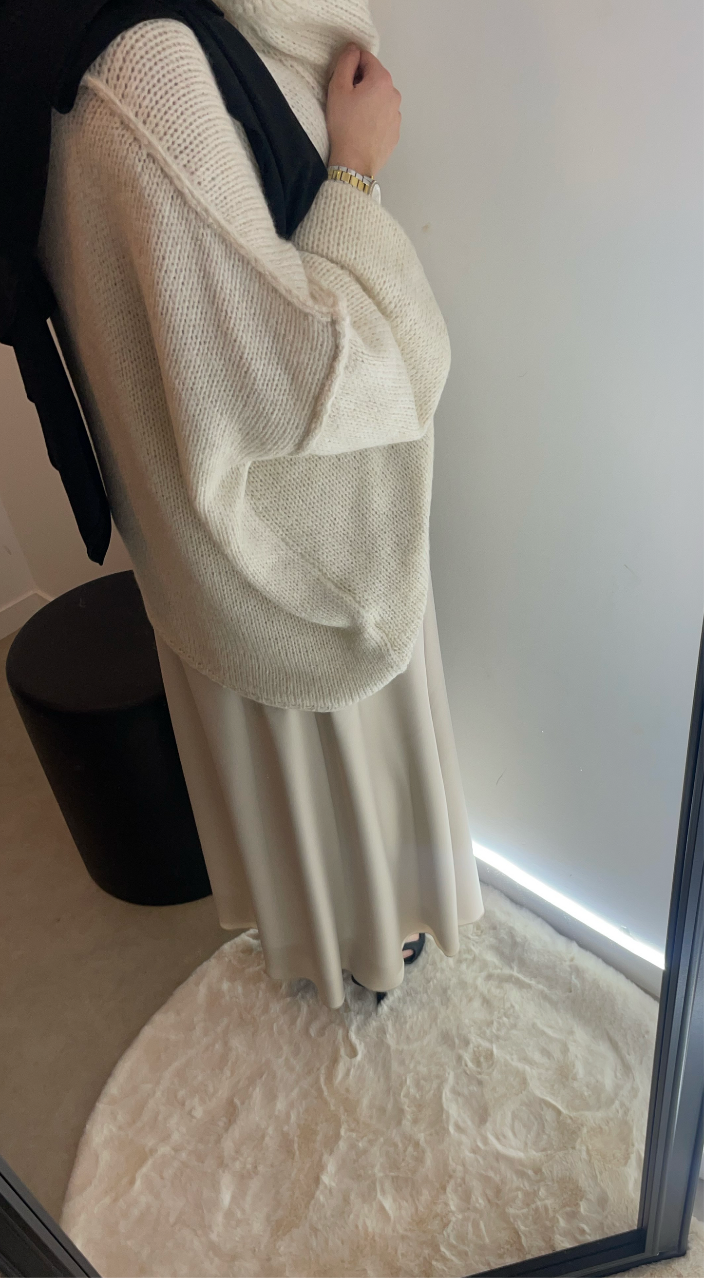 Jupe beige satinée