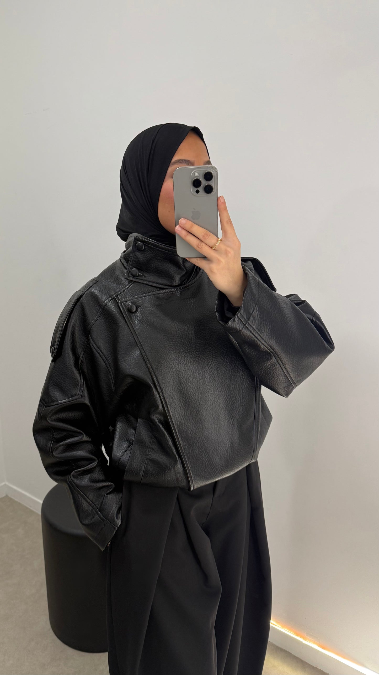 Veste en cuir noir