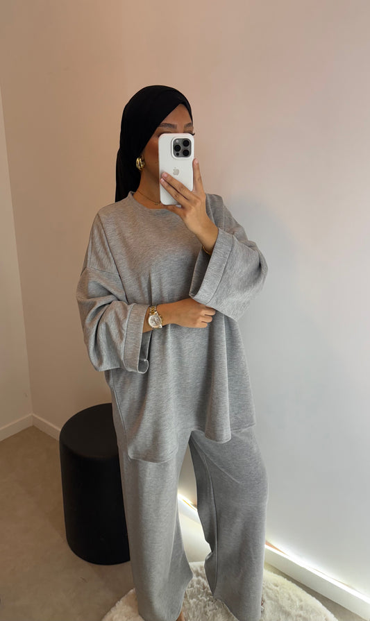Ensemble gris clair