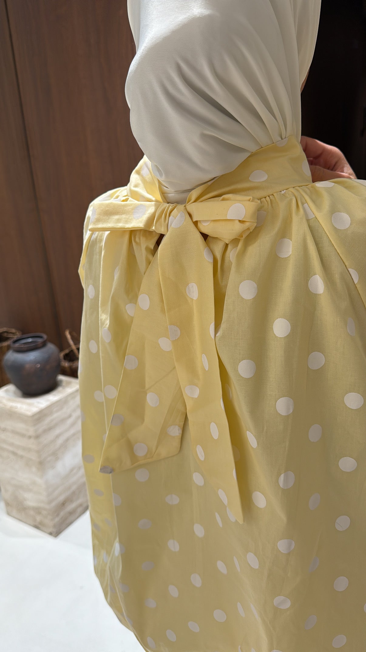 Blouse à pois jaune