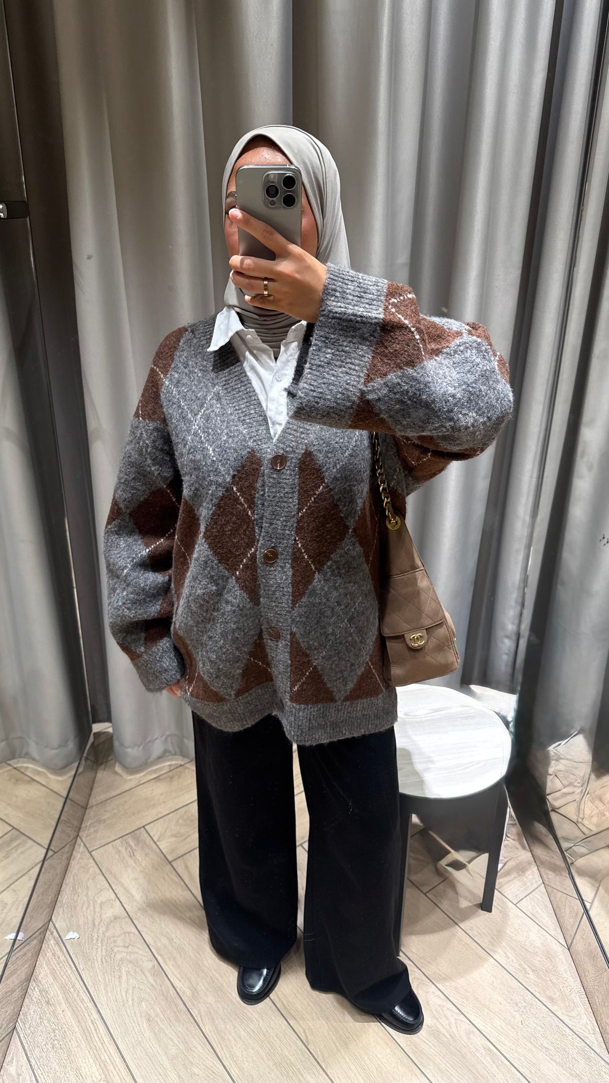 Cardigan en laine gris foncée