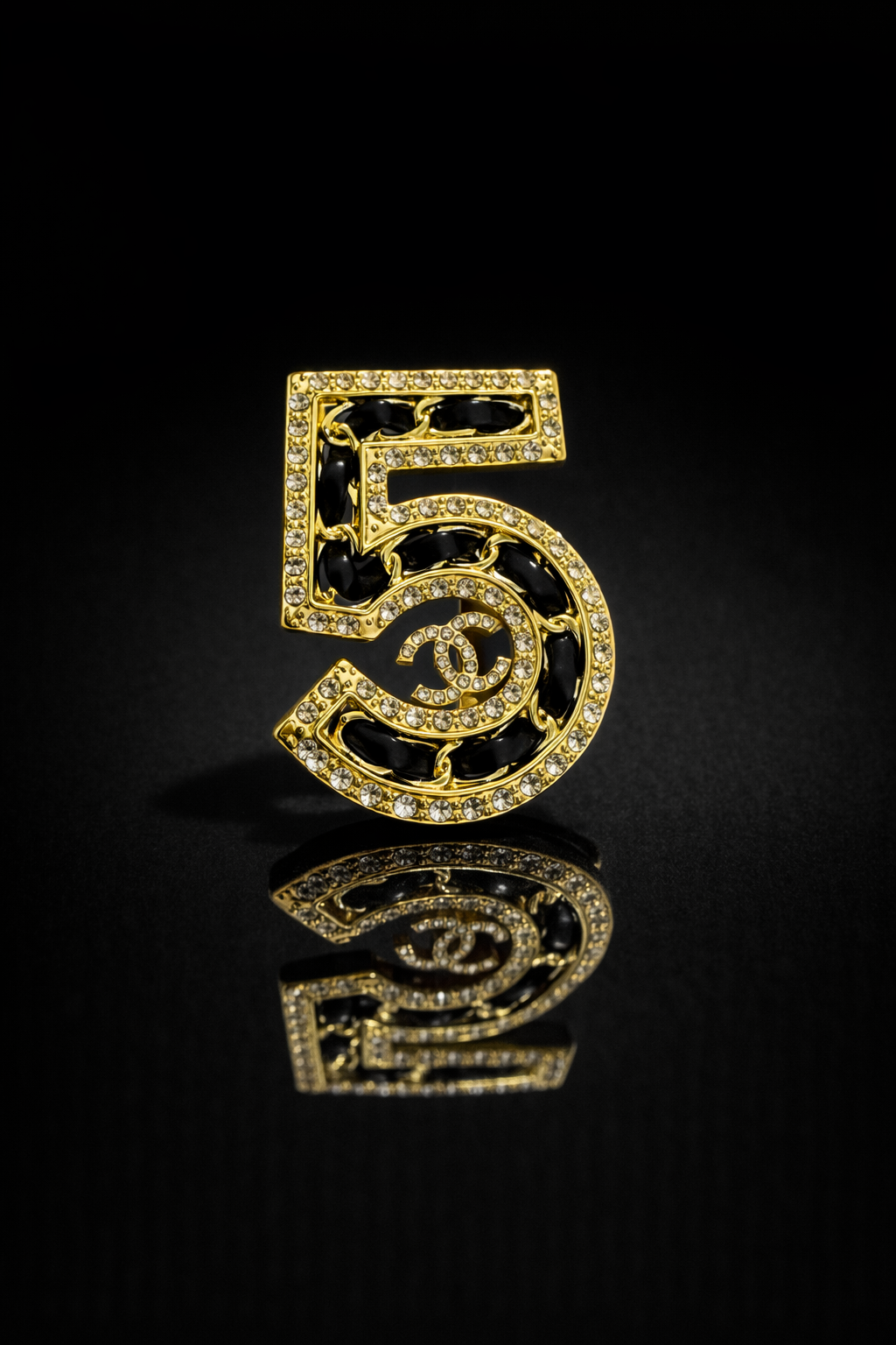 Broche 5