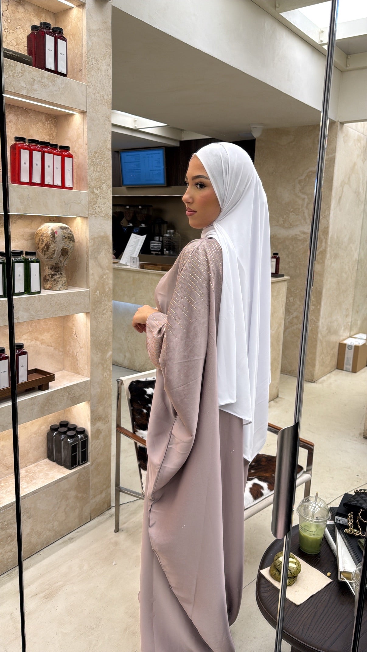 Abaya effet papillon rose