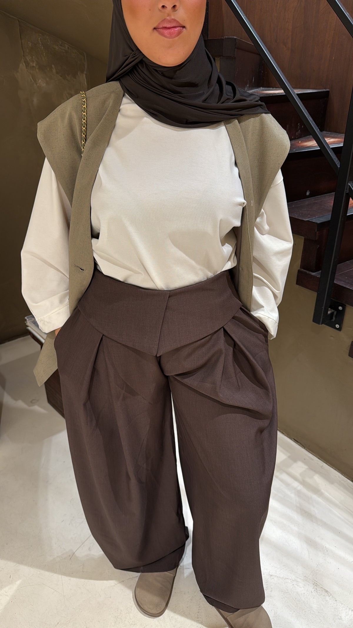 Pantalon à jambes larges marron
