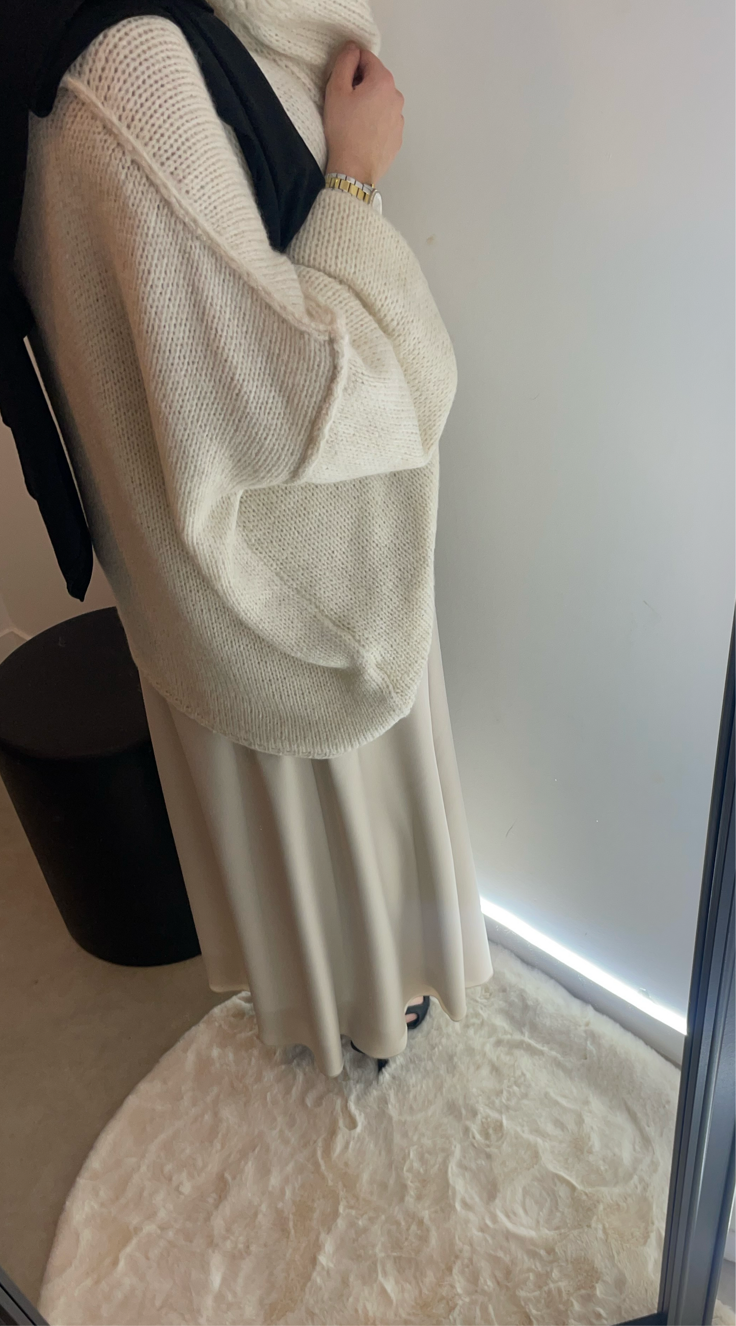 Jupe beige satinée