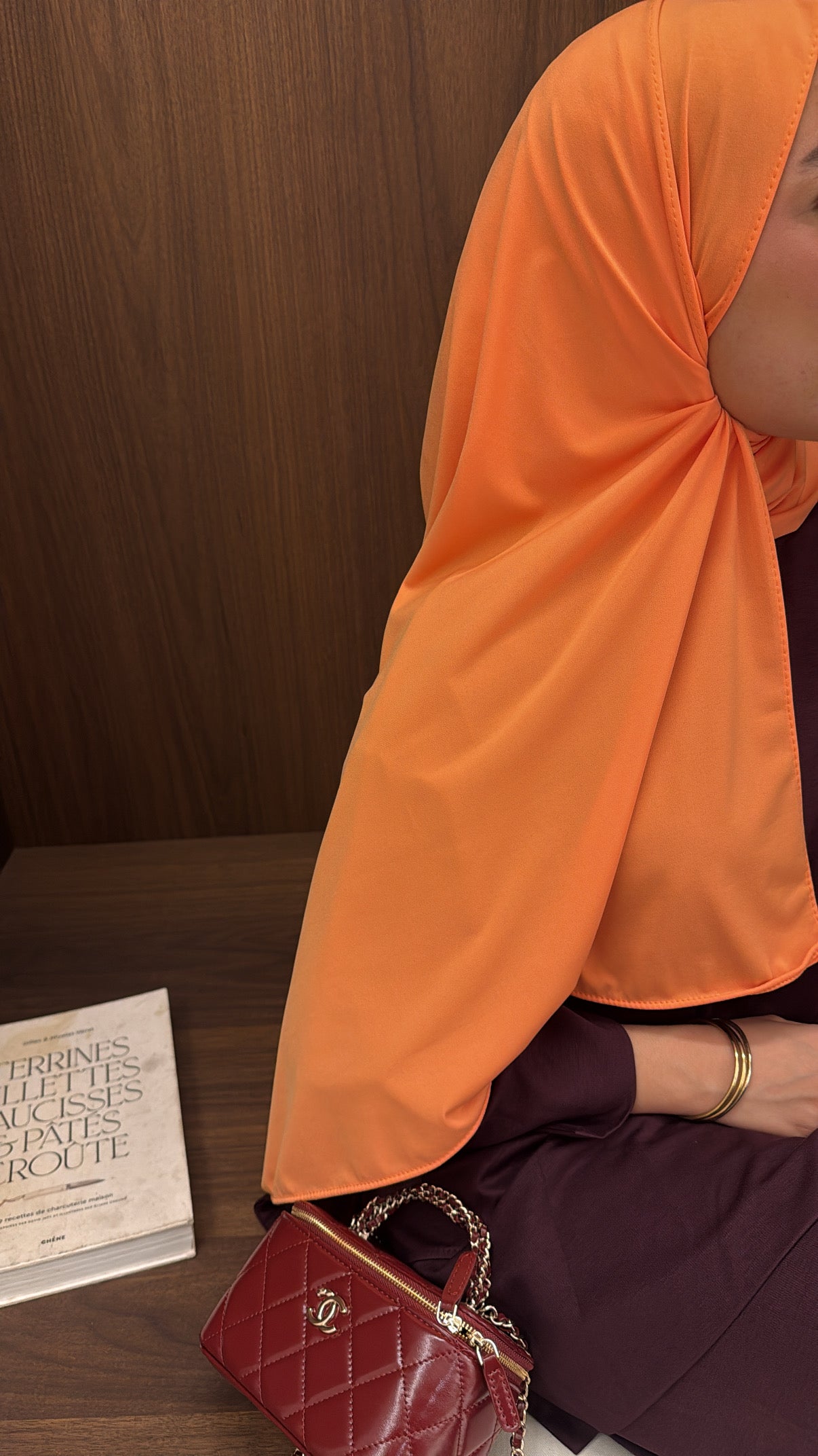 Hijab orange liquid