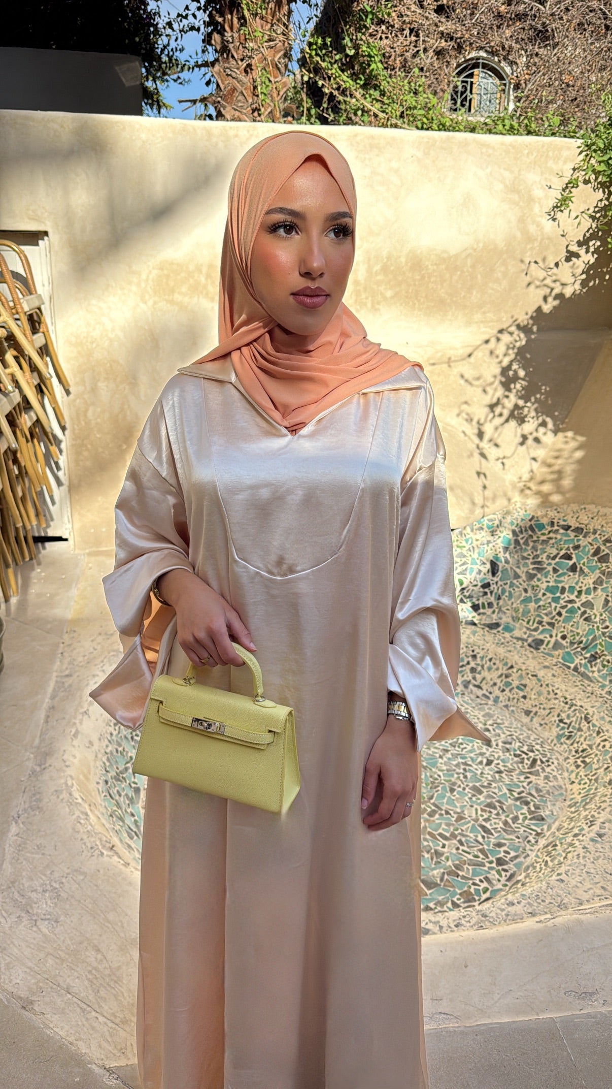 Abaya satinée crème