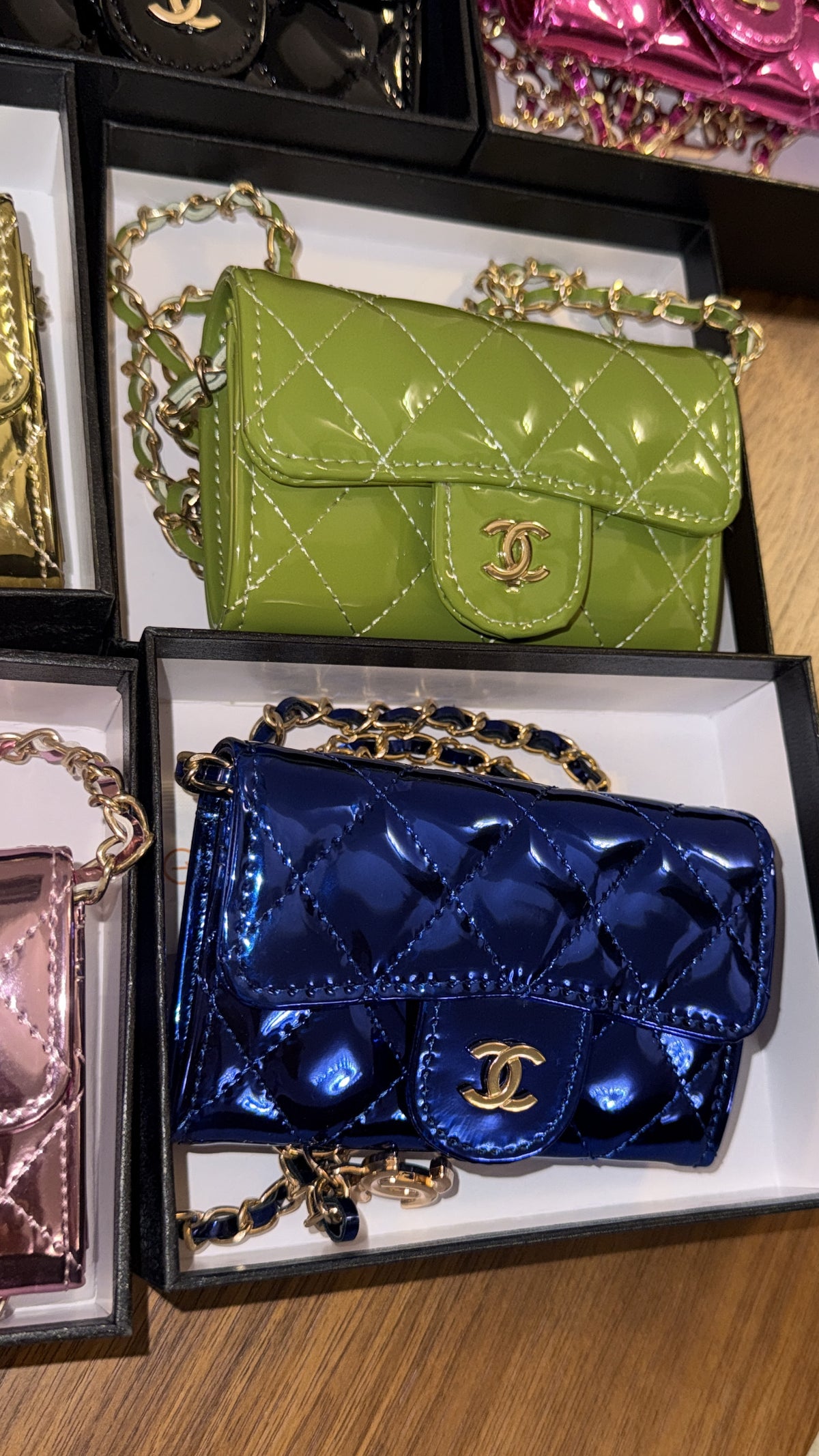 Mini sac cc bleu vernis