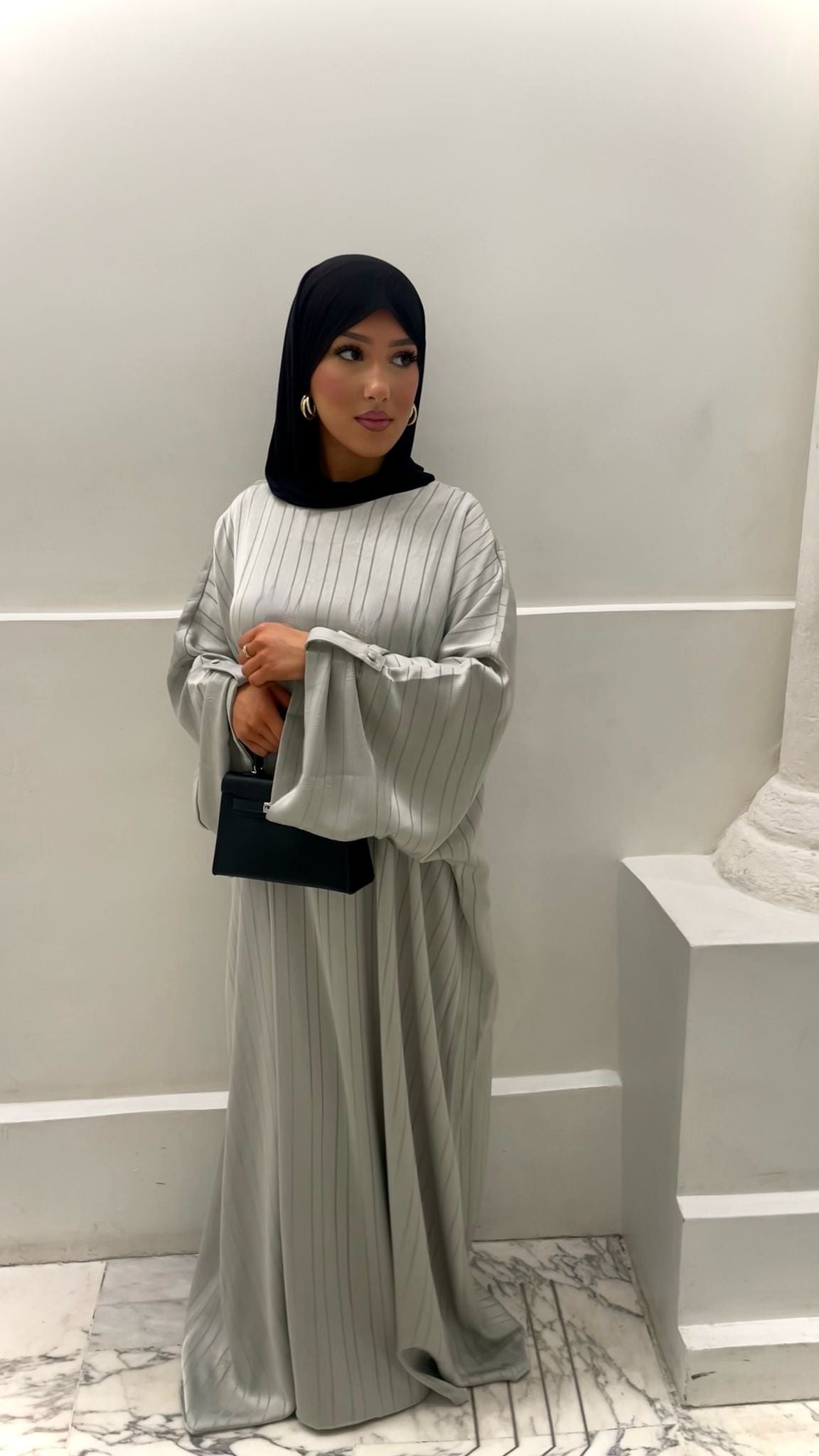 Abaya vert d’eau satinée